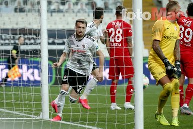 Spor yazarları Beşiktaş-Antalyaspor maçını değerlendirdi