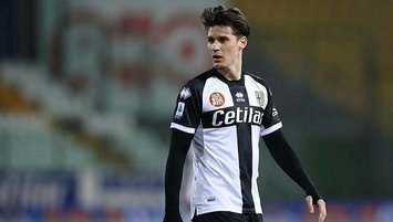 Ghezzal yerine Dennis Man!