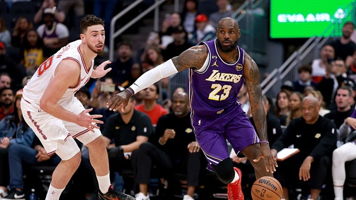 NBA'de Houston Rockets, Alperen Şengün'ün double-double yaptığı maçta Los Angeles Lakers'a yenildi!