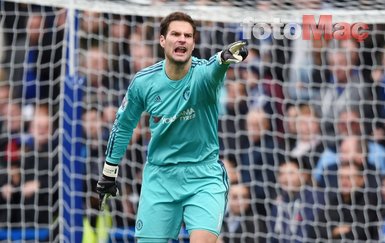 Fenerbahçe Asmir Begovic transferini bitiriyor