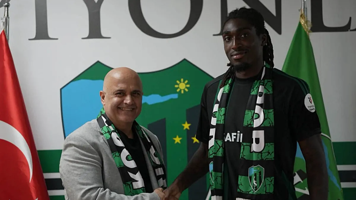 Kocaelispor Tanguy Zoukrou'yu kiralık olarak transfer etti!