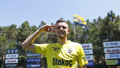 Fenerbahçe'nin yeni yıldızı Sebastian Szymanski oynamak istediği mevkiyi açıkladı!