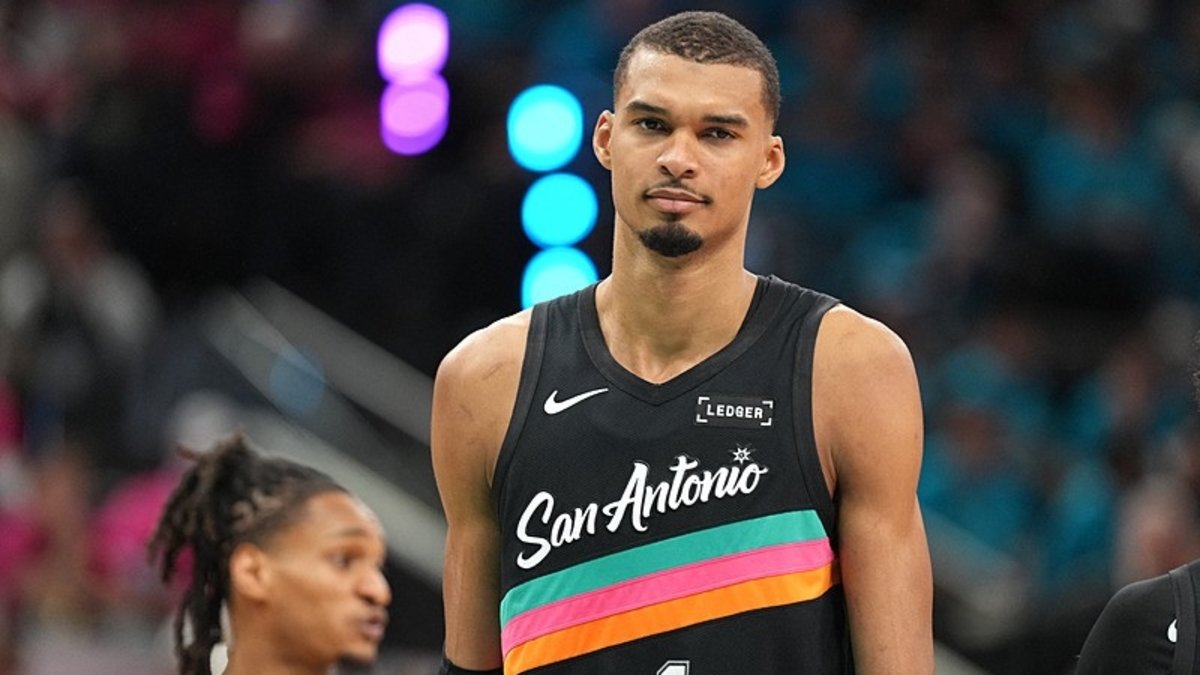 Wembanyama, 22 yaşında NBA'de Yılın savunma oyuncusu seçilerek tarihe geçti