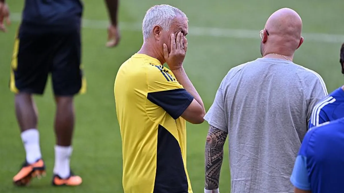 Fenerbahçe'de Mourinho ayrılığı böyle öğrendi! Tesislerde...