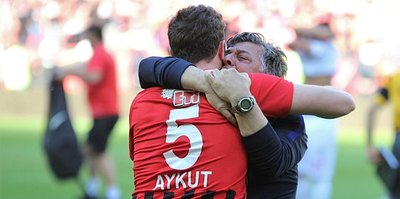 Yılmaz Vural yine başardı! Küme düşme potasındaki Eskişehirspor'u ligde tuttu