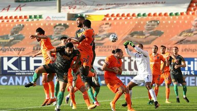 Başakşehir'in galibiyet özlemi 7 maça çıktı!