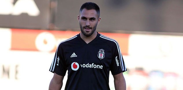 Besiktas Son Dakika Transfer Victor Ruiz In Yerine Maya Yoshida Fotomac