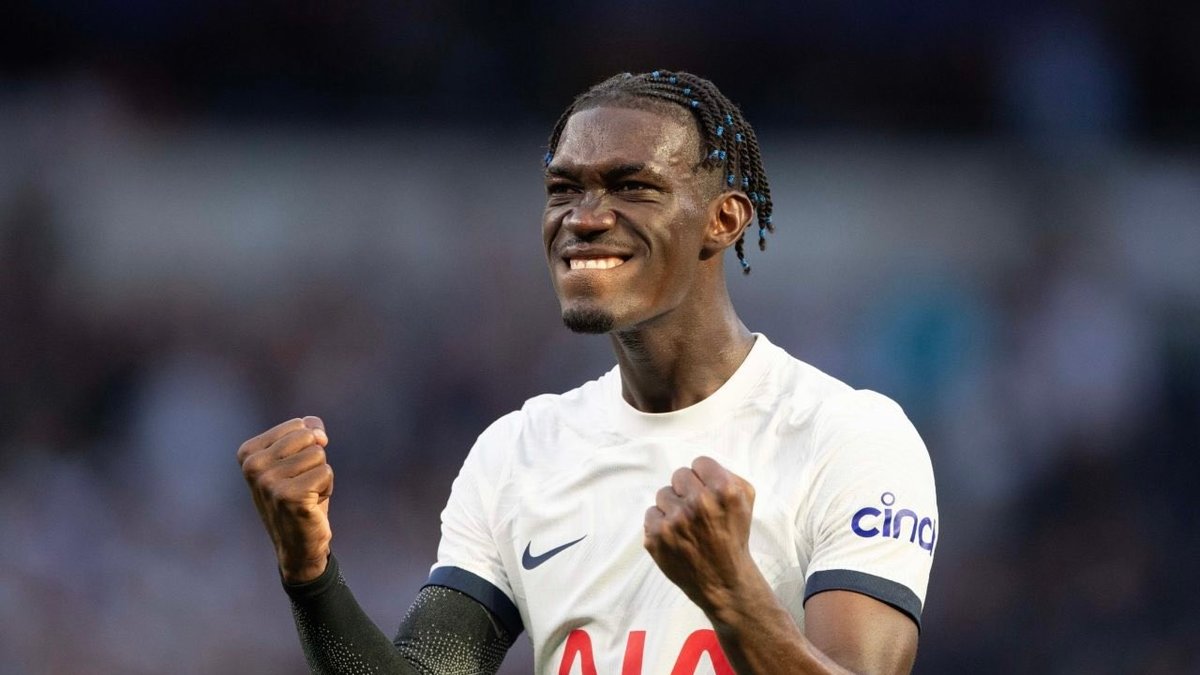 TRANSFER HABERİ | Fenerbahçe'den Yves Bissouma harekatı! Mourinho ısrarla istiyor TRANSFER HABERİ | Fenerbahçe'den Yves Bissouma harekatı! Mourinho ısrarla istiyor