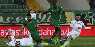 Akhisarspor’a kupa morali