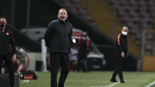 Son dakika GS BJK haberleri | Sergen Yalçın Galatasaray Beşiktaş derbisinin ardından konuştu! #
