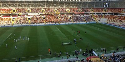 Yeni stadın kapıları Bursa maçıyla açıldı
