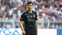 Zaynutdinov imzalıyor