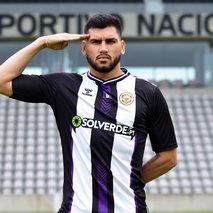 Beşiktaş’a Sambacı stoper!