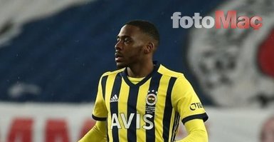 Fenerbahçe - Çaykur Rizespor maçında dikkat çeken kare! Mesut Özil...