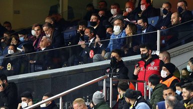 Fenerbahçe Başakşehir maçında Ali Koç'a büyük tepki! "Yönetim istifa"