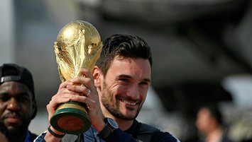 Lloris milli takımı bıraktı