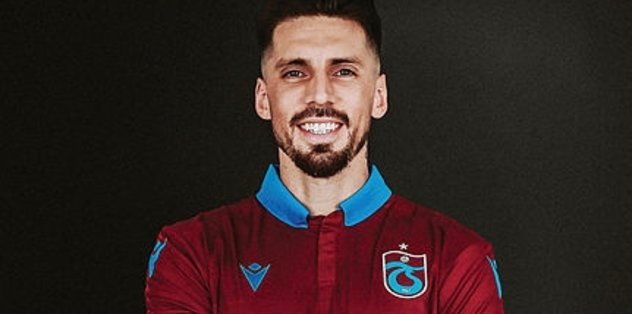 Trabzonspor kaptanı Jose Sosa: İsminiz Trabzonspor'sa hedefiniz zirvedir