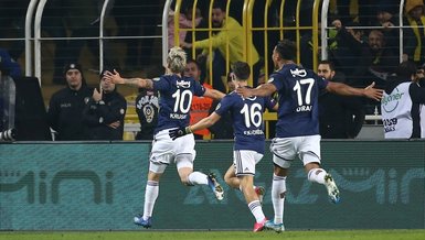 Fenerbahce 2 0 Basaksehir Mac Sonucu Son Dakika Fenerbahce Haberleri Fotomac