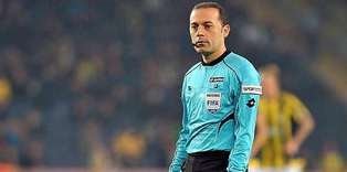Cakir world's third best referee