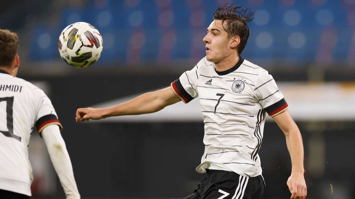 TRANSFER HABERİ | Beşiktaş Florian Neuhaus için anlaşmaya vardı! İşte satın alma opsiyonu TRANSFER HABERİ | Beşiktaş Florian Neuhaus için anlaşmaya vardı! İşte satın alma opsiyonu