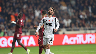 Rafa Silva'yı da vurdu