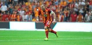 Sneijder imzaya dogru