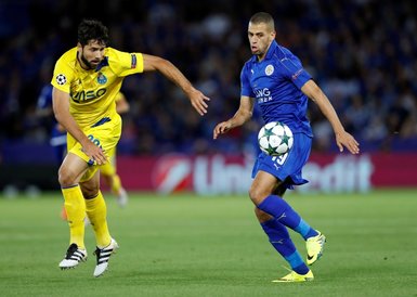 İslam Slimani geliyor!