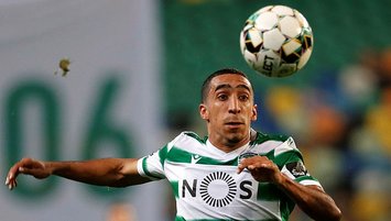 Stuttgart sign Portuguese striker talent Tiago Tomas