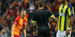 Derbide ikinci yarının başına dikkat