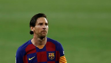 Lionel Messi Barcelona ile devam dedi! Sözleşmesinde...