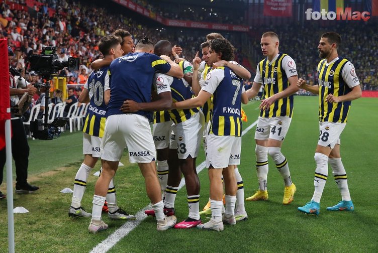 TRANSFER HABERİ: Fenerbahçe'de ayrılık gerçekleşti! Yıldız oyuncu için açıklama geldi!