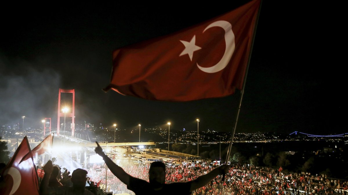 Spor dünyasından 15 Temmuz mesajları! Spor dünyasından 15 Temmuz mesajları!