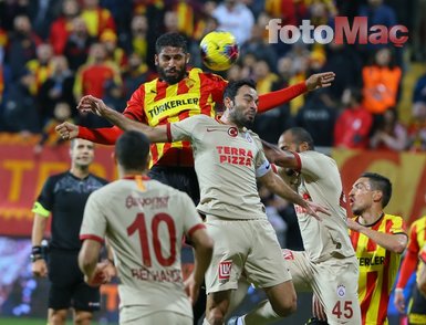 Galatasaray’ın yıldızına flaş sözler! ’’Falcao’ya bilerek top atmıyor...’’