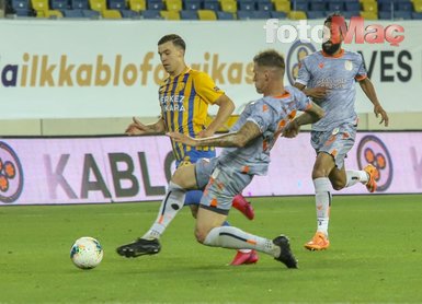 Fenerbahçe ve Galatasaray’dan ikinci transfer düellosu! Süper Lig’in yıldızı...