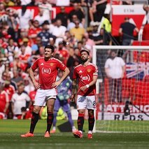 M. United evinde mağlup!