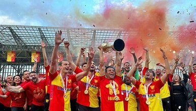 Süper Lig'e yükselen Göztepe kupasına kavuştu!