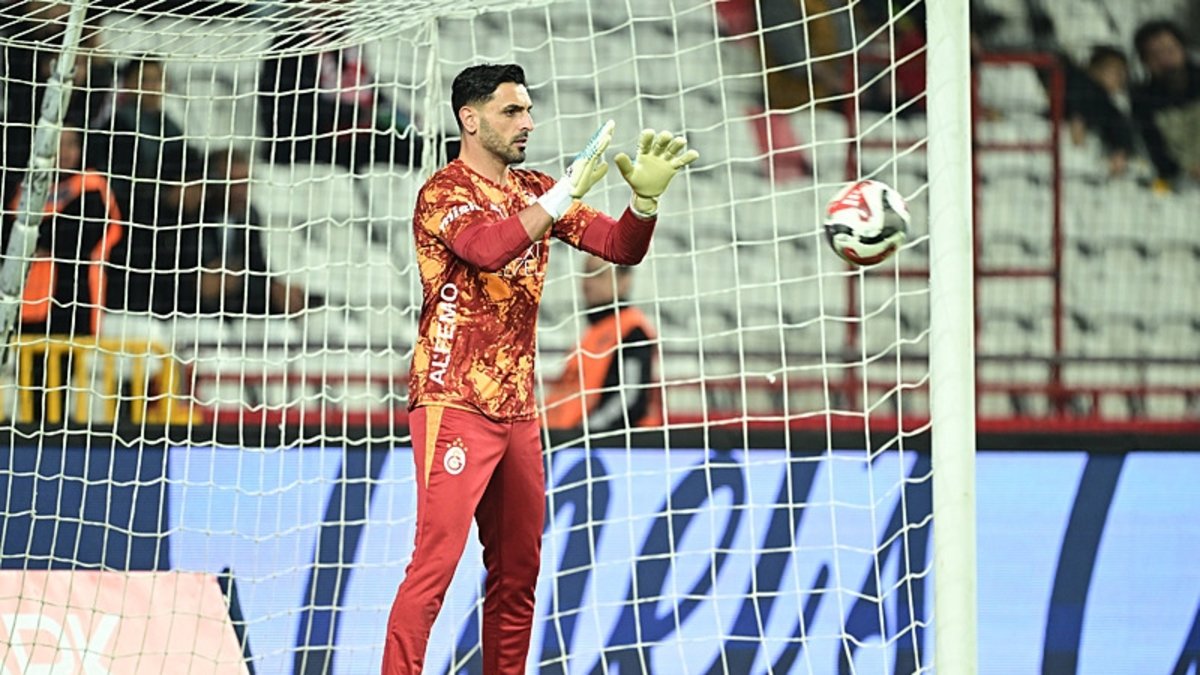 Galatasaray'da flaş kaleci kararı! Yeni yıldan sonra...