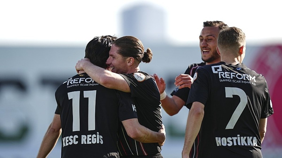 İmaj Altyapı Vanspor FK, Eminevim Ümraniyespor'u mağlup etti!