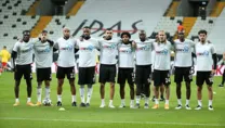 Kartal evinde acımıyor