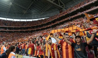 Galatasaray’dan 4. yıldız koreografisi