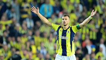 Dzeko’ya milli davet