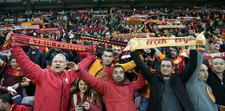 Taraftar akın etti