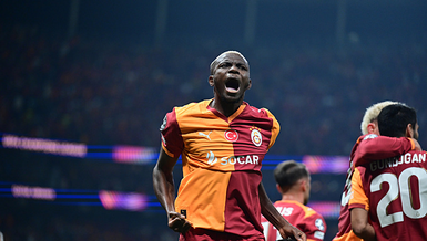 Victor Osimhen o ödülde ilk 10 aday arasında!