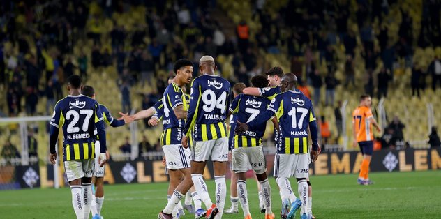 Fenerbahçe'de 3 oyuncu ile yollar ayrılıyor!
