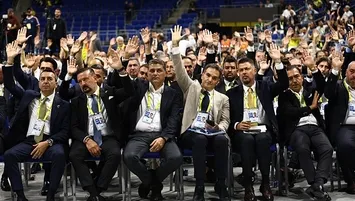 Saran yönetimi ibra edildi