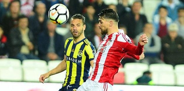 Carl Medjani: "Disiplinli çalışmaya devam edersek başarı gelir"