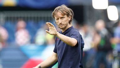 Real Madrid Luka Modric'in sözleşmesini uzattı