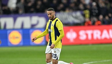 Cenk Tosun imzayı atıyor
