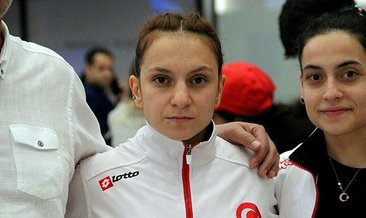 Milli halterci Şaziye Erdoğan: Çok şükür emeklerim boşa gitmedi ve dünya şampiyonu oldum
