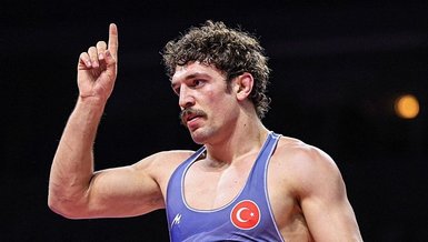 Yüksel Sarıçiçek altın madalya kazandı!